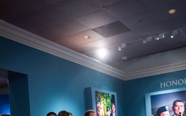 USS Ronald Reagan (CVN 76) Sailors visit the Ronald Reagan Presidential Library
