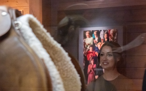 USS Ronald Reagan (CVN 76) Sailors visit the Ronald Reagan Presidential Library