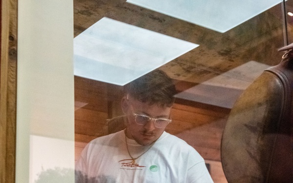 USS Ronald Reagan (CVN 76) Sailors visit the Ronald Reagan Presidential Library