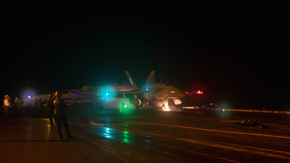 USS Carl Vinson (CVN 70) Conducts Routine Flight Operations in the South China Sea