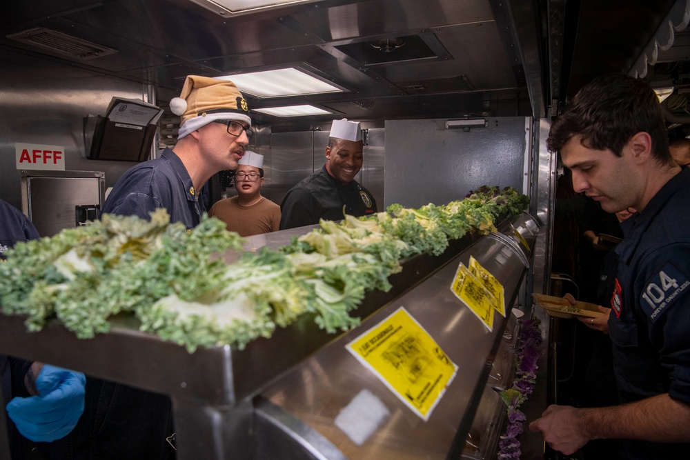 USS Sterett conducts routine operations as part of the Carl Vinson Carrier Strike Group