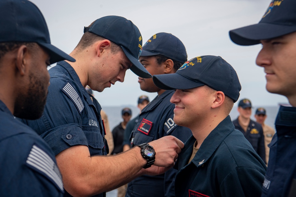 USS Sterett conducts routine operations as part of the Carl Vinson Carrier Strike Group