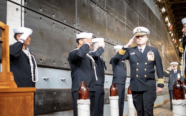 USS New Orleans (LPD 18) Conducts Change of Command Ceremony