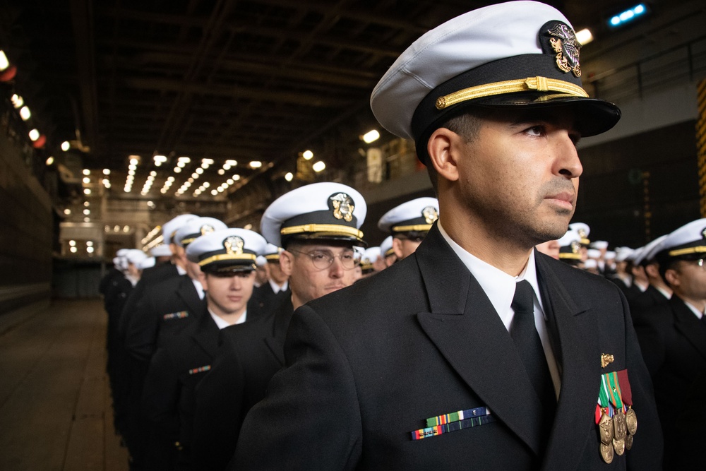 USS New Orleans (LPD 18) Conducts Change of Command Ceremony