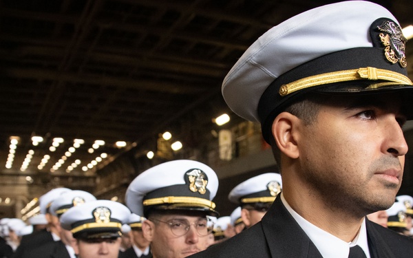 USS New Orleans (LPD 18) Conducts Change of Command Ceremony