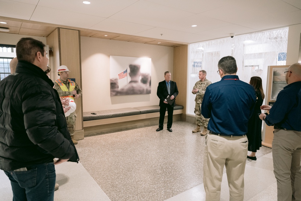 Buffalo District Commander Tours VA Canandaigua and Honors Army Veteran