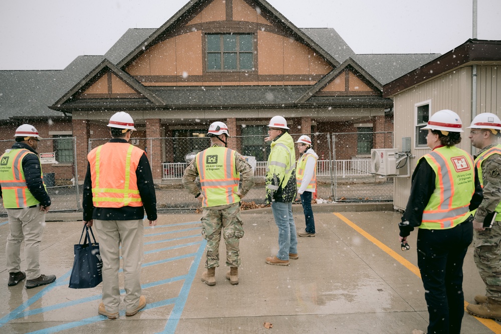 Buffalo District Commander Tours VA Canandaigua and Honors Army Veteran