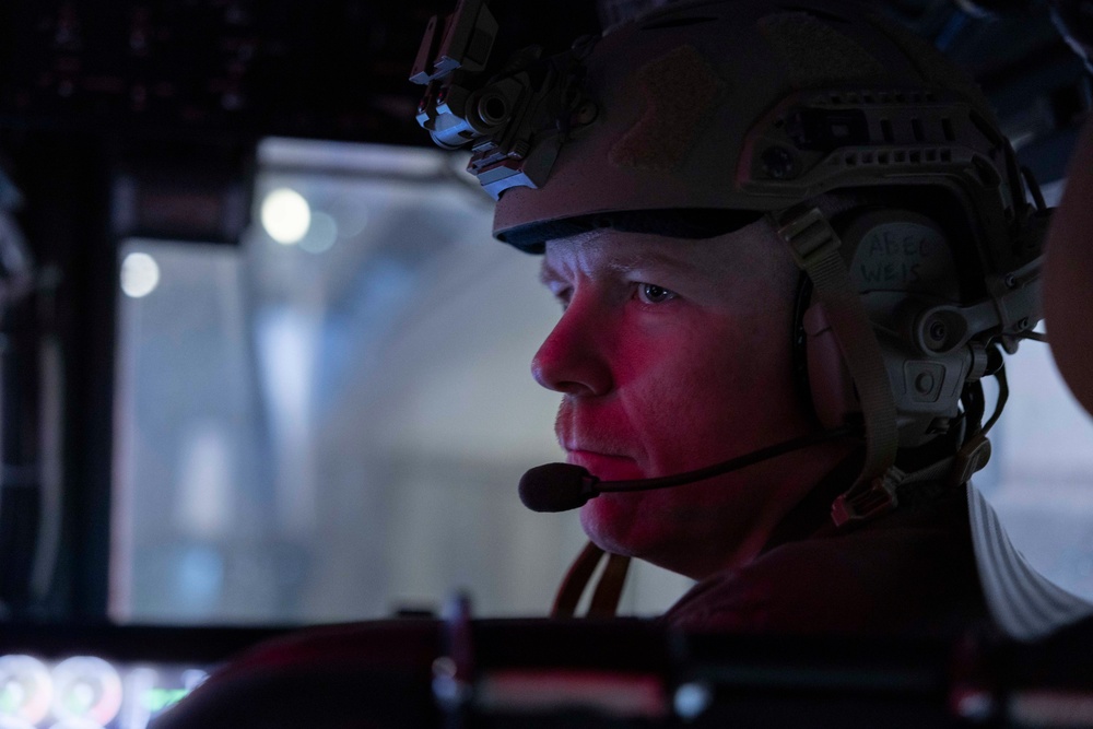 Sailors Pilot LCAC