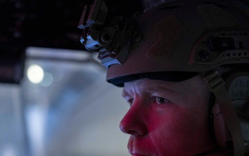 Sailors Pilot LCAC