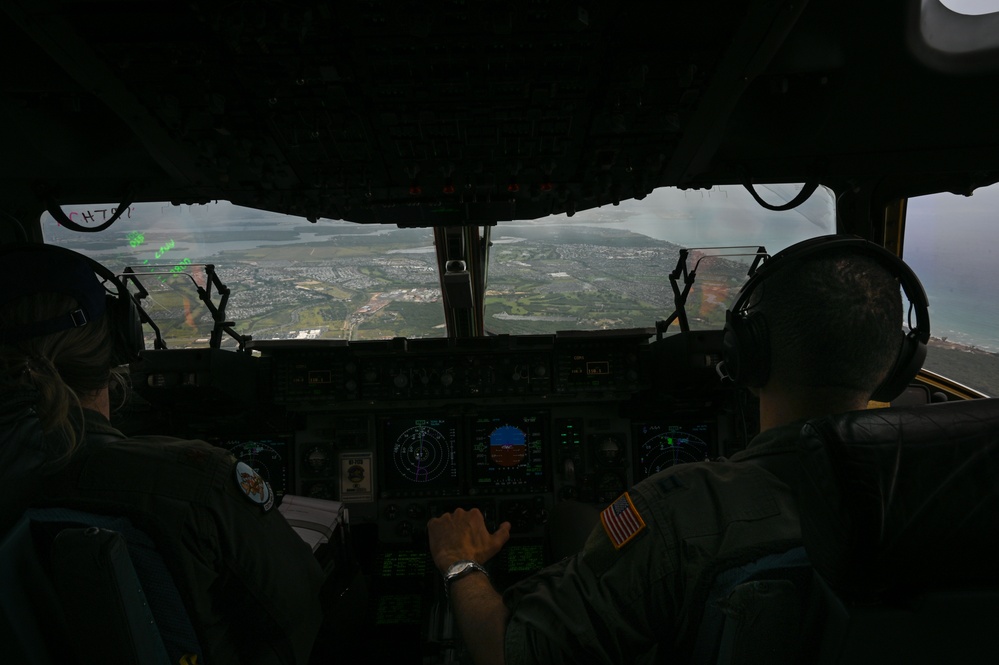 Air Force Reserve airlifts Army assets to New Zealand for exercise