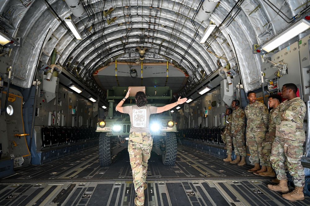 Air Force Reserve airlifts Army assets to New Zealand for exercise