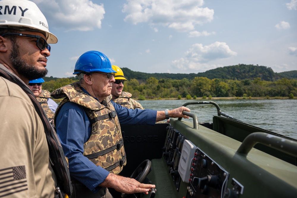 Vietnam-era combat engineers reunite at Fort Leonard Wood