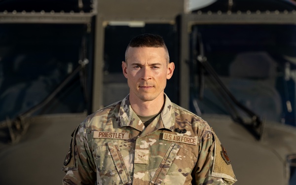 Holloman Airmen excel in Army Air Assault School