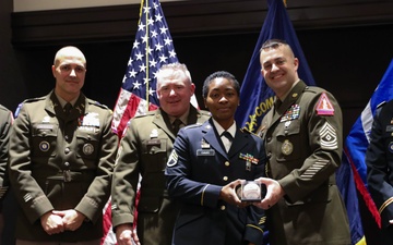 Kentucky National Guard Honors 2024 Mission Makers at Louisville Marriott