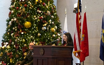 Wreaths Across America ceremony at Ohio Statehouse honors fallen military heroes