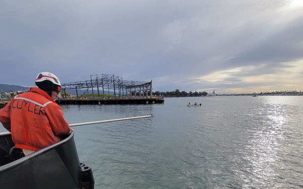 Raccoon crew removes debris in Oakland