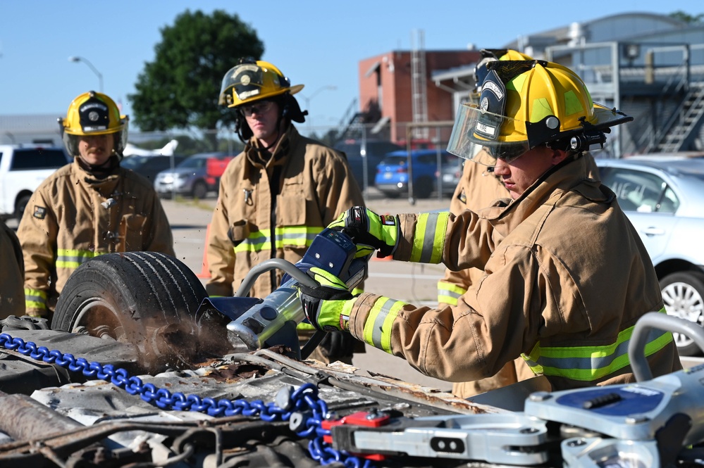 155th Firefigthers train on life saving measures