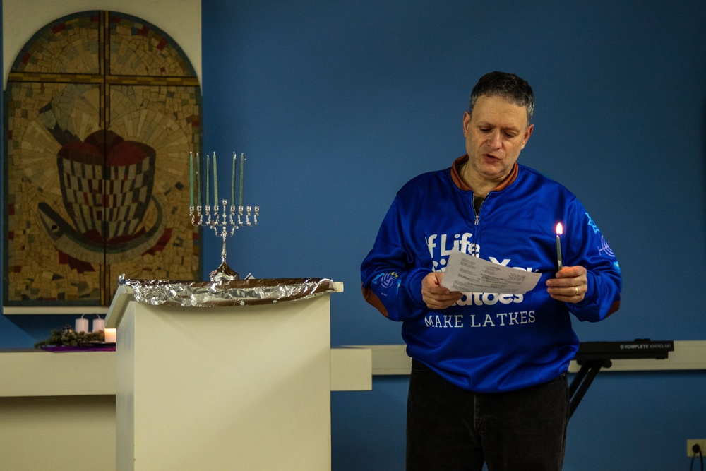 56th SBCT celebrates Hanukkah with cookies and latkes