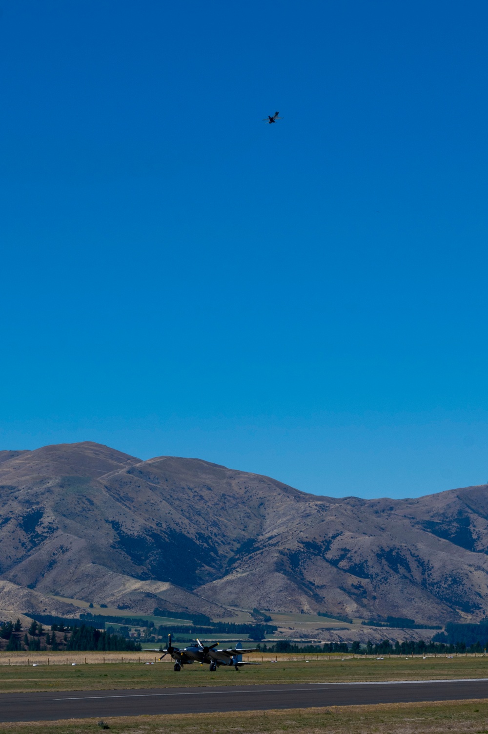 PACAF F-16 Demo Team participates in Warbirds over Wanaka 2024