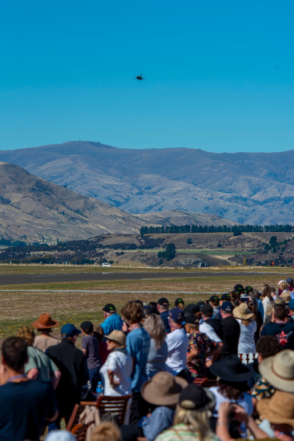 PACAF F-16 Demo Team participates in Warbirds over Wanaka 2024