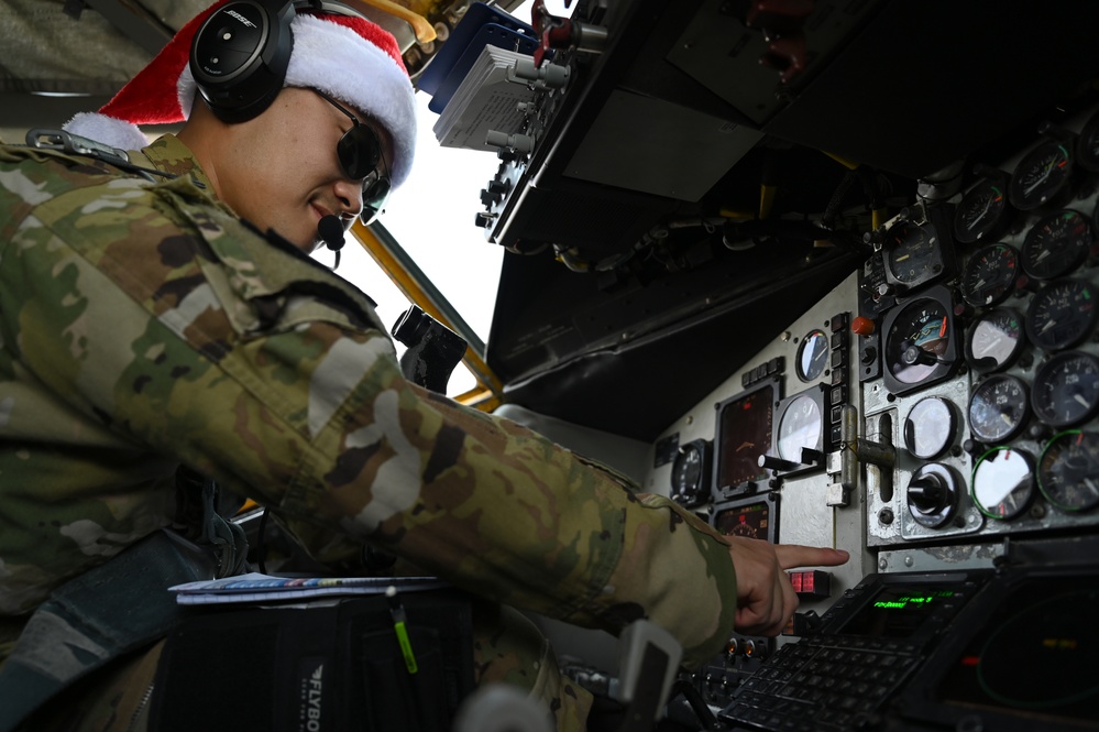 U.S. Navy EA/18 Growlers conduct combat patrols over CENTCOM AOR