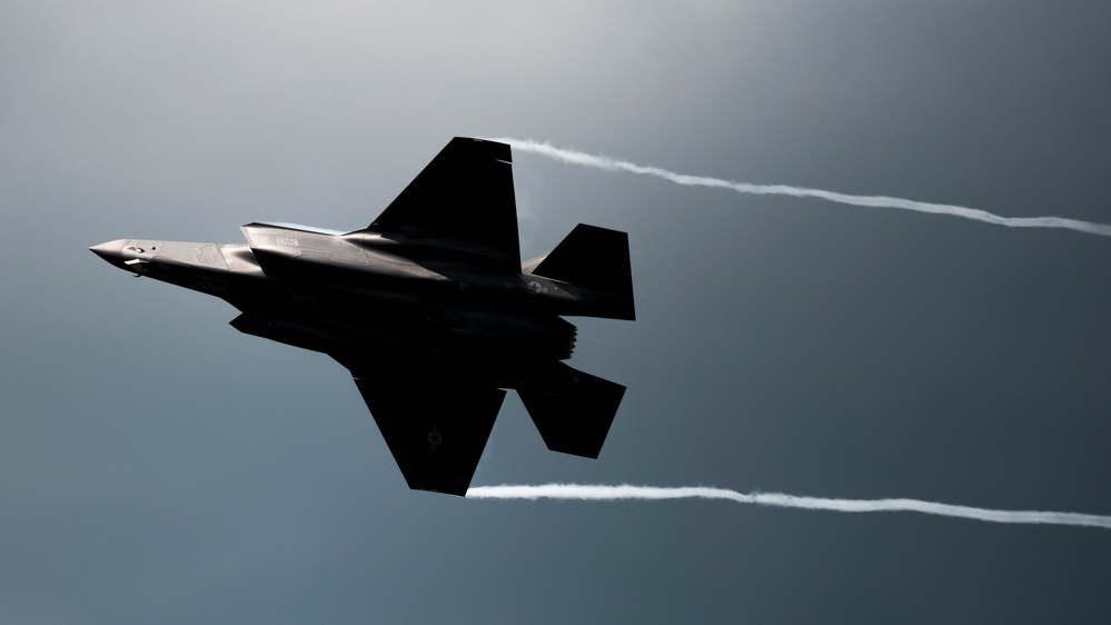 F-35 Demo Team performs at Westmoreland County Air Show