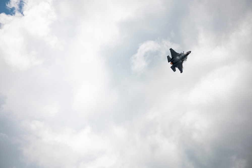 F-35 Demo Team performs at Westmoreland County Air Show