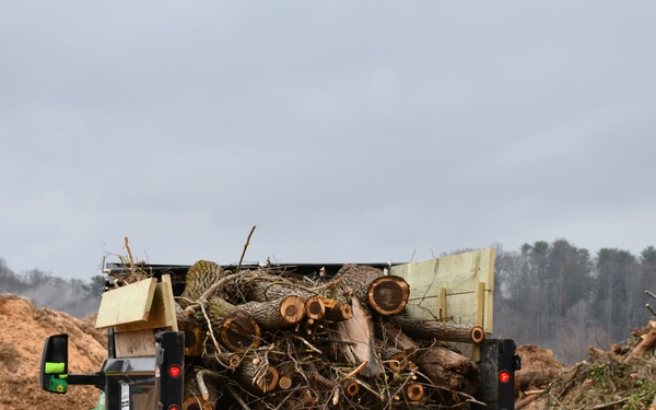 USACE collects debris in North Carolina