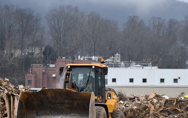 USACE collects debris in North Carolina