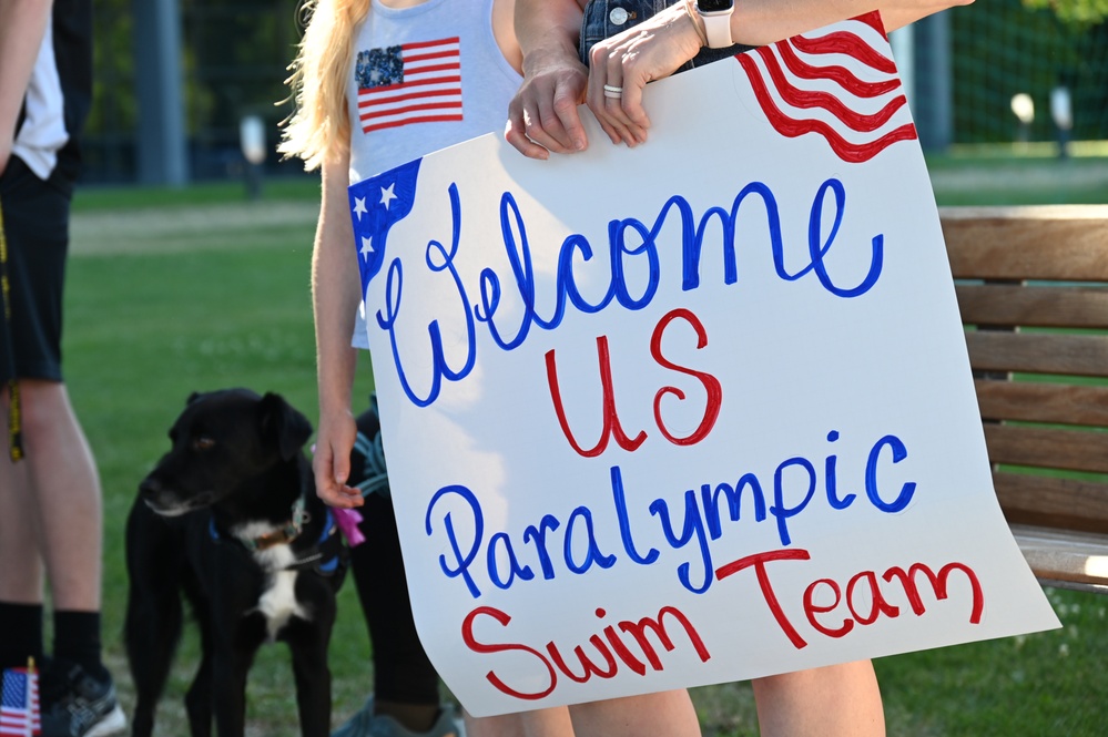 U.S. Paralympic Swim Team visits USAG Stuttgart