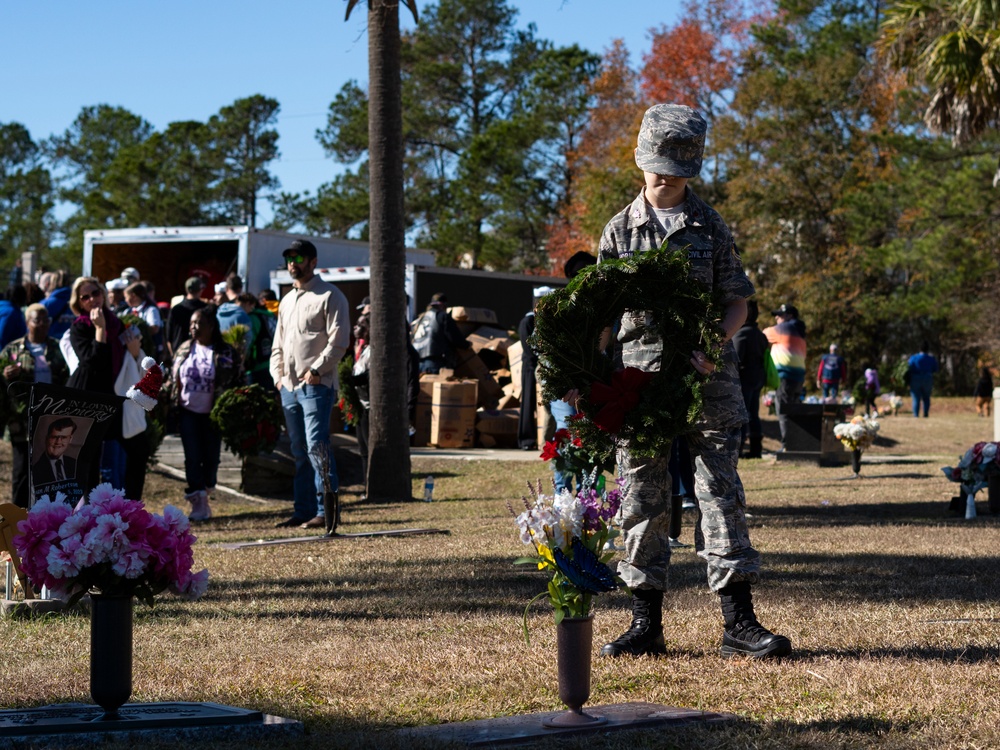 CAP presents the colors at Wreaths Across America