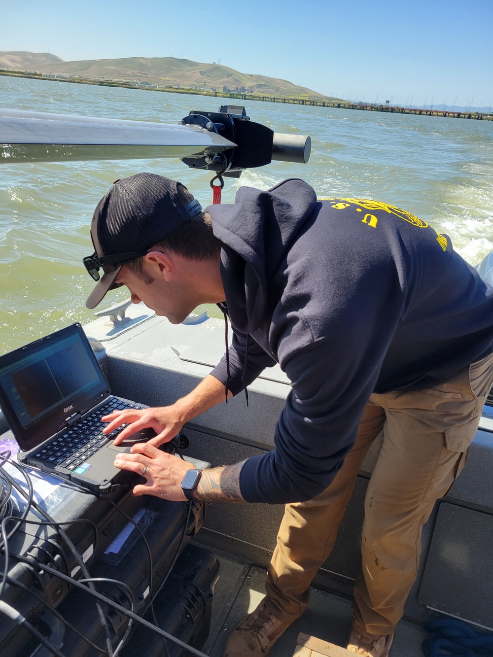 Army dive team conducts sonar surveys in Suisun Bay
