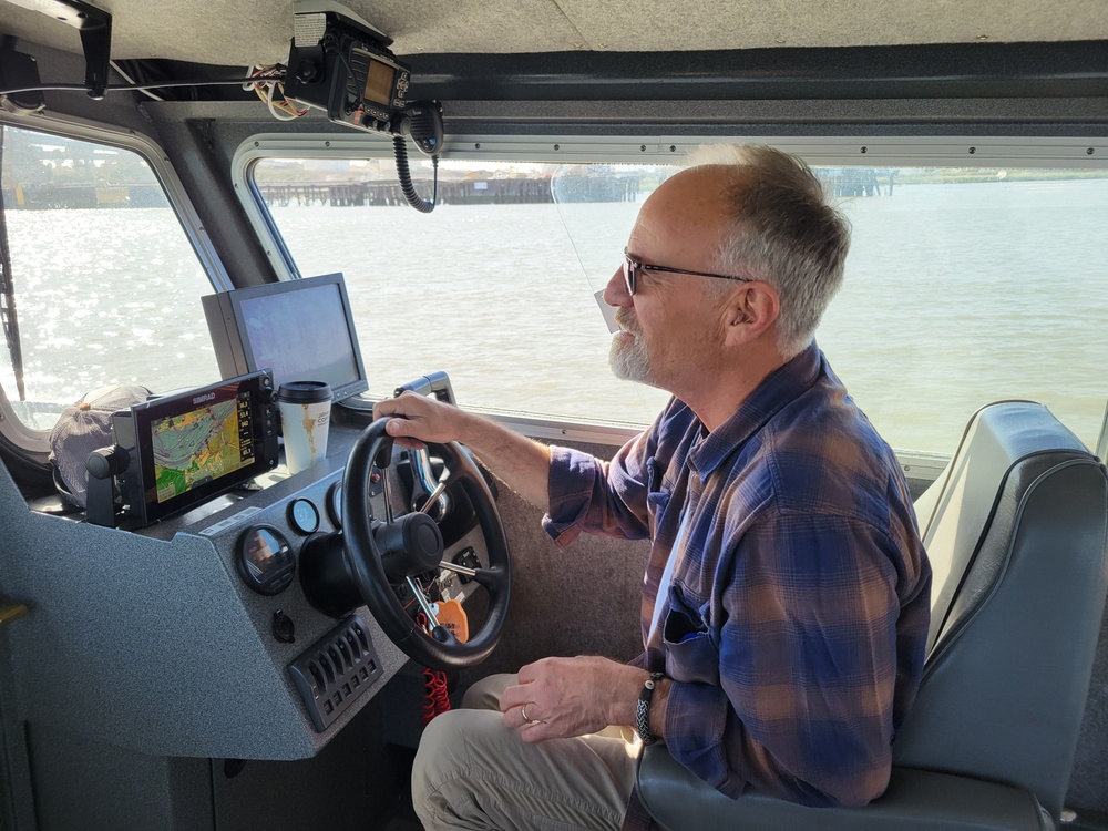 Army dive team conducts sonar surveys in Suisun Bay