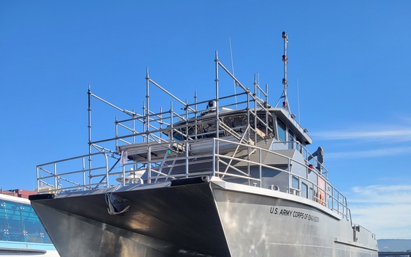 USACE vessel goes into drydock in Alameda