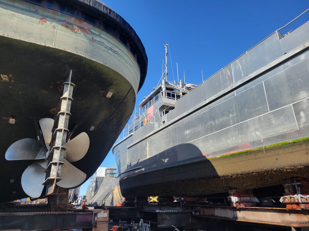 USACE vessel goes into drydock in Alameda