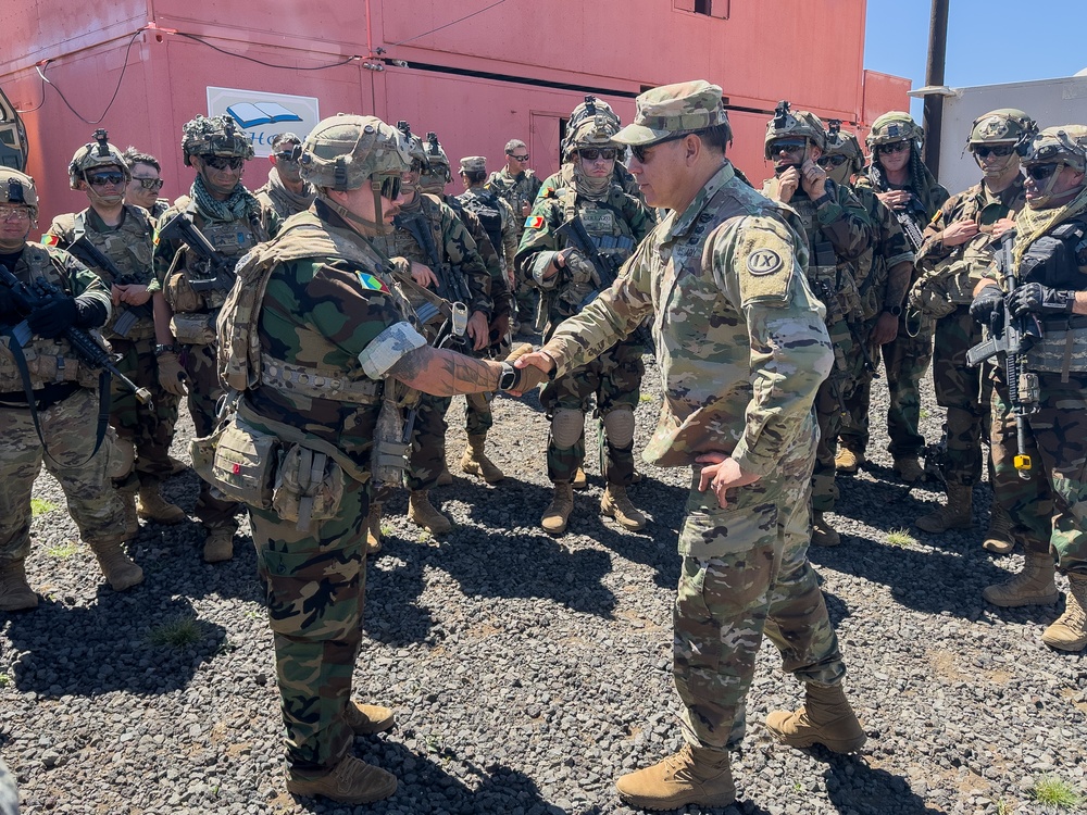 9th MSC Command Team visit Soldiers of the 100th BN 442nd IN REGT at JPMRC