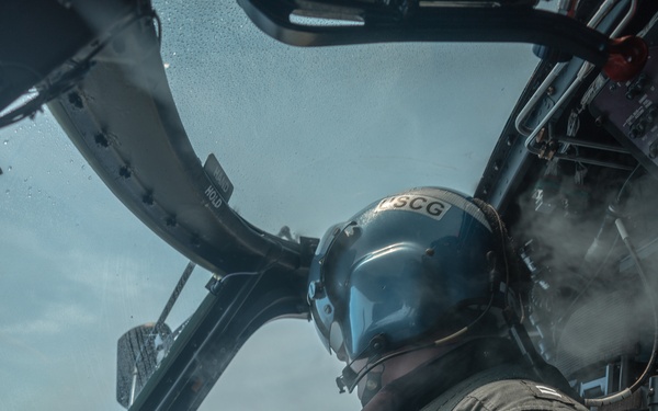 4 of 6 Coast Guard aircrew locates, rescues 2 from disabled vessel off Samana Cay, Bahamas