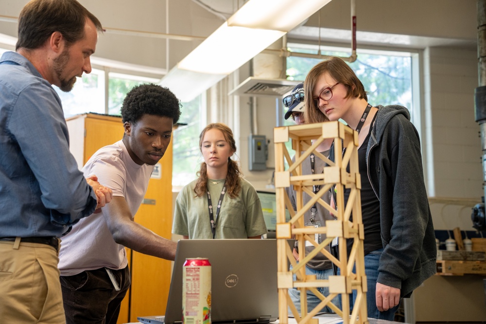 Inspiring the next generation of STEM professionals: Louisville District supports inaugural year of University of Kentucky’s Summer Engineering Exploration Kamp