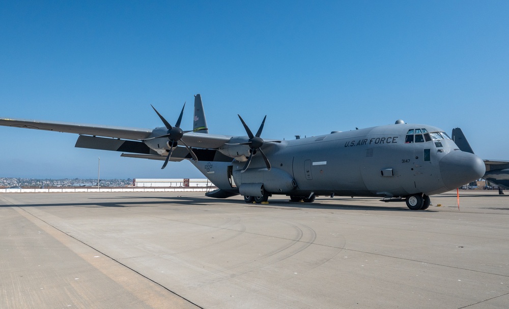 913th OSS Advances Joint Communication and Airdrop Logistics Support