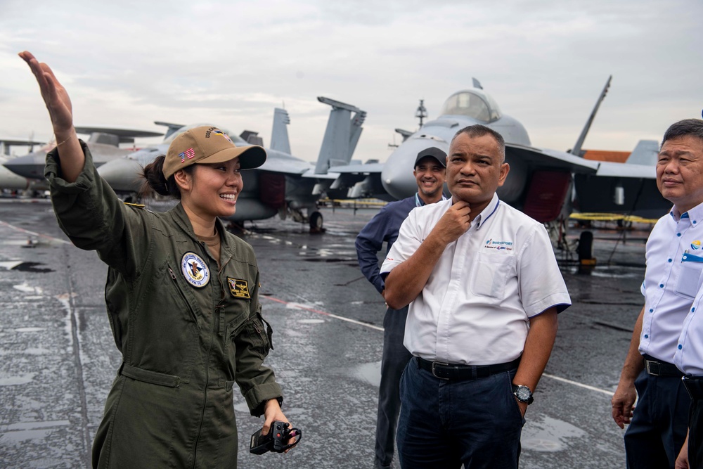 USS Carl Vinson Hosts the Port Klang Cruise Terminal Board of Directors and Management Team