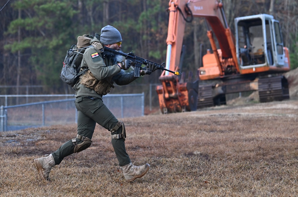 Green Beret Candidates Participate in Robin Sage Exercise