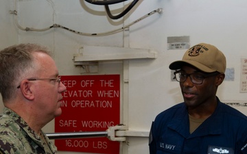 Commander, Submarine Force, U.S. Pacific Fleet, Visits USS Frank Cable