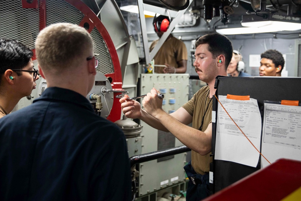 USS Higgins Conducts Routine Operations