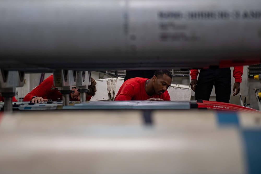 USS Carl Vinson (CVN 70) Conducts Routine Operations in the Sulu Sea