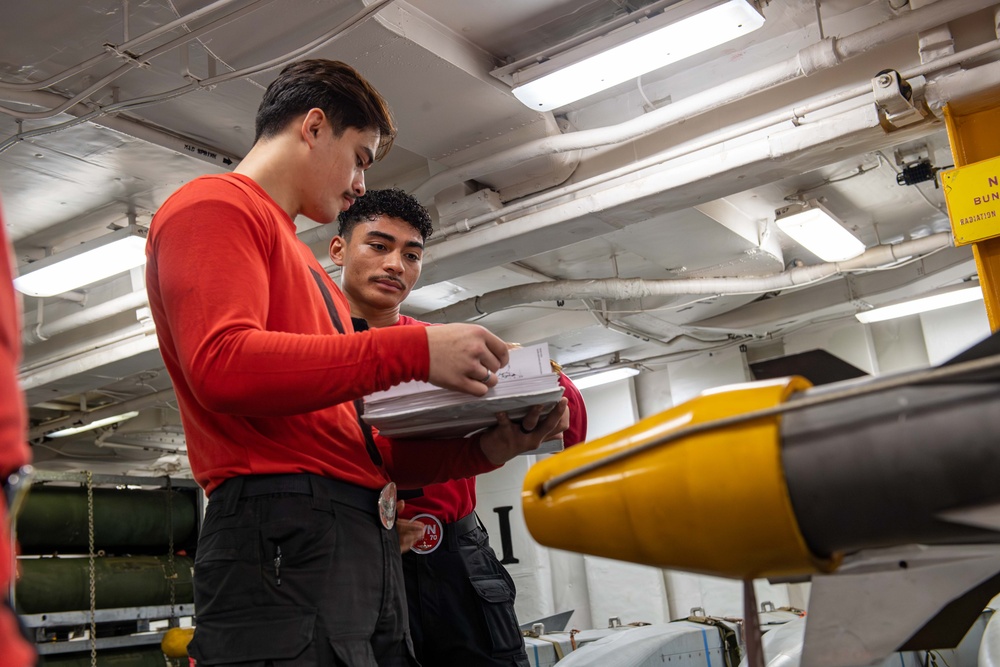 USS Carl Vinson (CVN 70) Conducts Routine Operations in the Sulu Sea