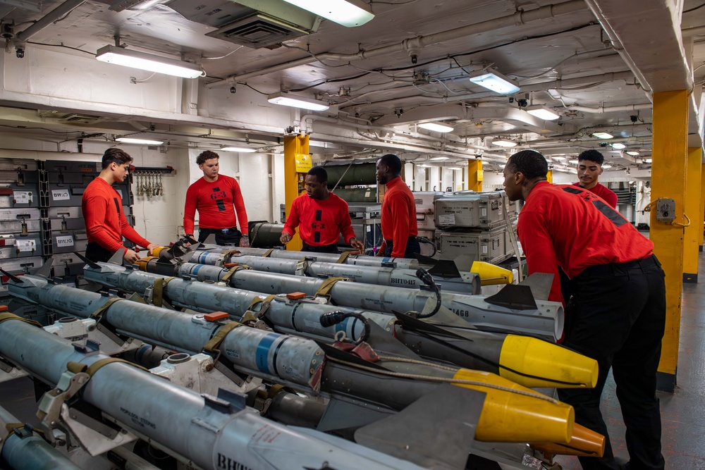 USS Carl Vinson (CVN 70) Conduct Routine Operations in the Sulu Sea