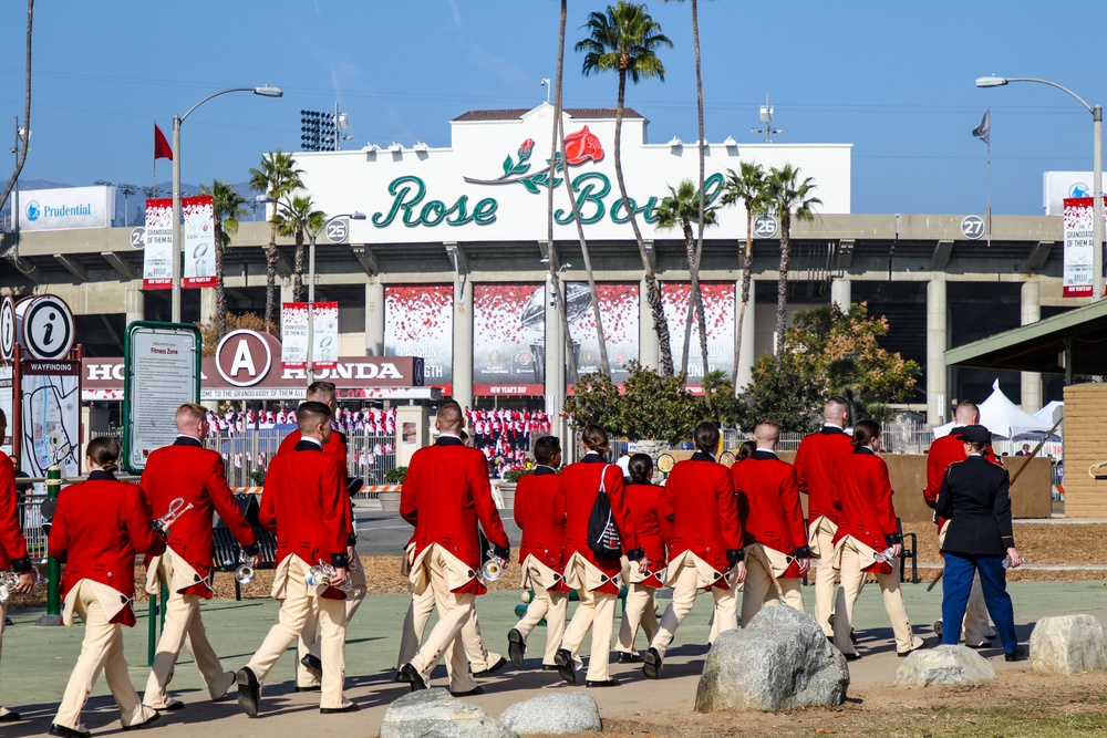 DVIDS Images 2025 Rose Bowl Parade [Image 14 of 20]