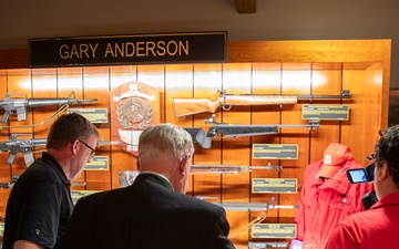 Former Nebraska National Guard Soldier donates Olympic Gold Medal winning rifle to Nebraska National Guard Museum