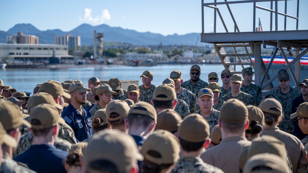 USS Michigan (SSGN 727) Receives the Navy Unit Commendation