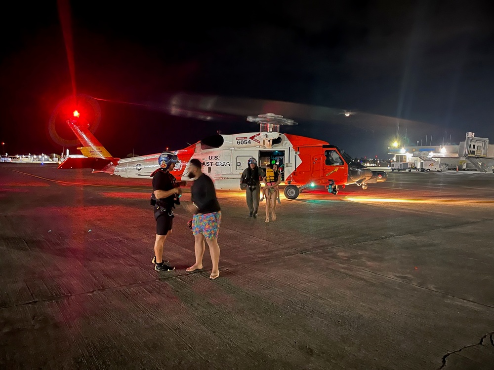 Coast Guard rescues 5 people from water near Punta Brea